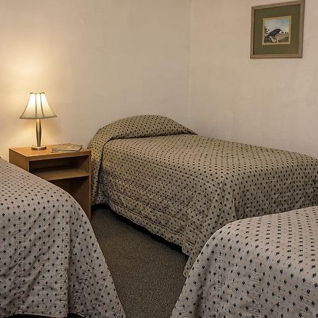 Jnr Hotel Cedarville Esterno foto