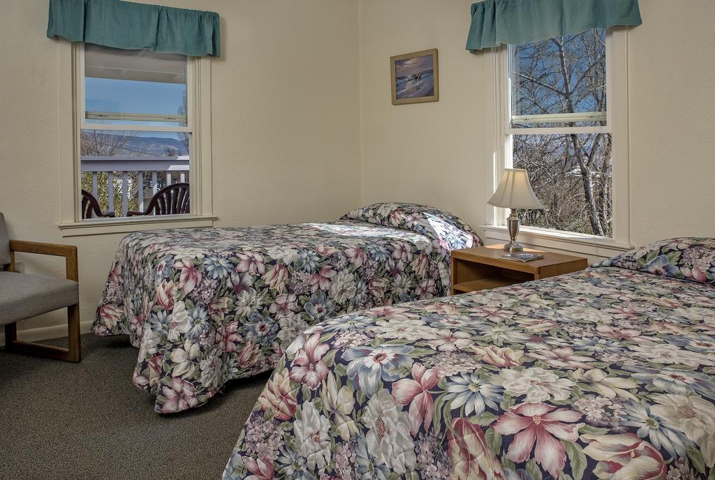 Jnr Hotel Cedarville Esterno foto